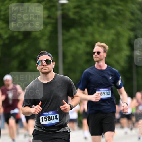 29.06.2025 - hella hamburg halbmarathon Dr. Thomas Lammeyer http://msf.ph/oto/8444271 29.06.2025 10:57:52 Kennedybrücke 1753, 1900, 2291, 2528, 2701, 3226, 4591, 5562, 6041, 6044, 6913, 7039, 7068, 7611, 7876, 7890, 8212, 8414, 8515, 8906, 9103, 9545, 9685, 10175, 10490, 11268 meine-sportfotos.de
