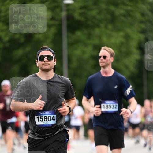 29.06.2025 - hella hamburg halbmarathon Dr. Thomas Lammeyer http://msf.ph/oto/8444280 29.06.2025 10:57:52 Kennedybrücke 1753, 1900, 2291, 2528, 2701, 3226, 4591, 5562, 6041, 6044, 6913, 7039, 7068, 7611, 7876, 7890, 8212, 8414, 8515, 8906, 9103, 9545, 9685, 10175, 10490, 11268 meine-sportfotos.de