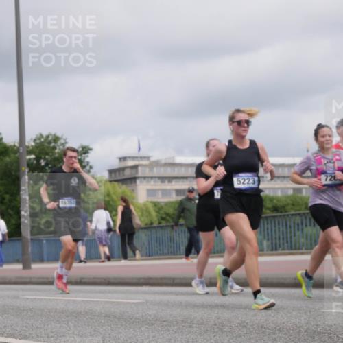 29.06.2025 - hella hamburg halbmarathon Luisa Fischer http://msf.ph/oto/8444288 29.06.2025 10:26:19 Kennedybrücke 15352, 5223, 726, 15469, 1029, 1372, 1853, 2294, 4793, 5223, 5798, 6578, 6784, 6785, 7266, 7919, 9301, 9512, 10088 meine-sportfotos.de