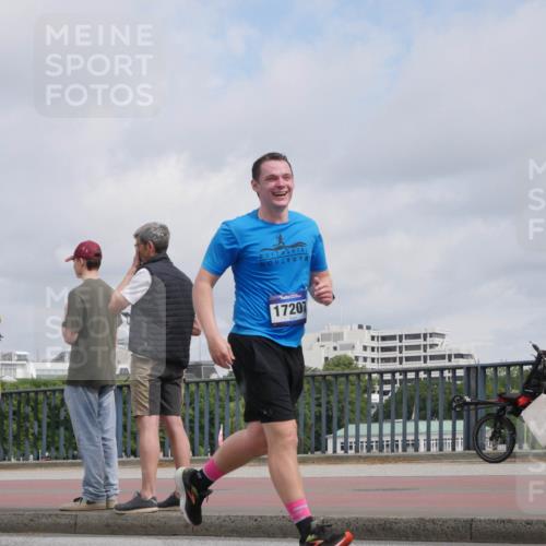 29.06.2025 - hella hamburg halbmarathon Luisa Fischer http://msf.ph/oto/8444758 29.06.2025 10:26:43 Kennedybrücke 17207, 1382, 2925, 5343, 9877 meine-sportfotos.de