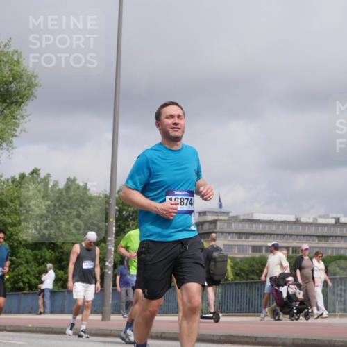 29.06.2025 - hella hamburg halbmarathon Luisa Fischer http://msf.ph/oto/8444783 29.06.2025 10:26:47 Kennedybrücke 12073, 1356, 14334, 874, 1003, 1048, 1382, 2125, 3457, 7820, 8716, 9877 meine-sportfotos.de