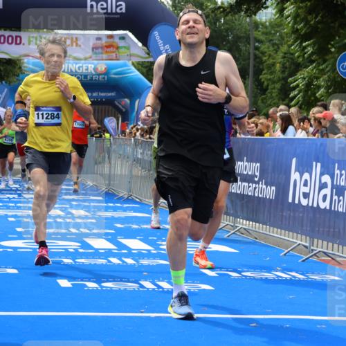 29.06.2025 - hella hamburg halbmarathon Strokosch-Dieckow http://msf.ph/oto/8444897 29.06.2025 10:39:38 Ziel 1358, 4398, 4888, 7152, 7154, 9116, 9265, 11284, 11806, 13190, 14077, 14204, 15094, 15336, 15435, 15744, 15828, 16580, 16761, 17005, 17215, 17360, 17425, 17792, 18013, 18154, 18285, 18803 meine-sportfotos.de