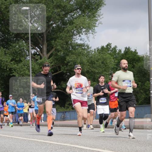 29.06.2025 - hella hamburg halbmarathon Luisa Fischer http://msf.ph/oto/8444906 29.06.2025 10:26:55 Kennedybrücke 21, 071, 18070, 684, 15709, 1879, 49, 2019, 14265, 18089, 7029, 17, 17013, 14824, 1003, 1048, 2125, 3457, 4464, 5406, 7021, 7029, 7820, 8181, 8716, 9877, 10649 meine-sportfotos.de