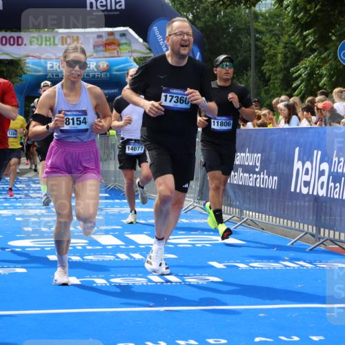 29.06.2025 - hella hamburg halbmarathon Strokosch-Dieckow http://msf.ph/oto/8445124 29.06.2025 10:39:36 Ziel 1358, 4398, 4888, 7152, 7154, 9116, 9265, 11284, 11806, 13190, 14077, 15094, 15336, 15435, 15828, 15965, 16580, 16761, 17005, 17215, 17360, 17425, 17792, 18154, 18285, 18803 meine-sportfotos.de
