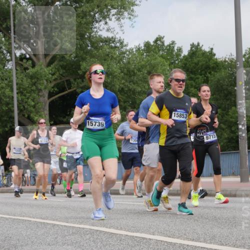 29.06.2025 - hella hamburg halbmarathon Luisa Fischer http://msf.ph/oto/8445245 29.06.2025 10:27:18 Kennedybrücke 17414, 1005, 4122, 100, 18210, 15739, 1304, 15853, 9715, 439, 1005, 1009, 1304, 1444, 2108, 2489, 3185, 4122, 4391, 4597, 5661, 7013, 8031, 8149, 8676, 9715 meine-sportfotos.de