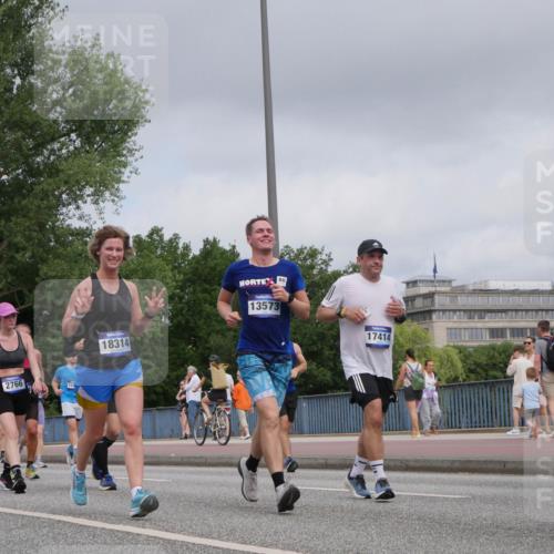29.06.2025 - hella hamburg halbmarathon Luisa Fischer http://msf.ph/oto/8445380 29.06.2025 10:27:25 Kennedybrücke 11415, 871, 2766, 154, 18314, 80, 13573, 17414, 1005, 1009, 1304, 2766, 3185, 3579, 4122, 4391, 4597, 4993, 5055, 5160, 5661, 7013, 8149, 8297, 8676, 8717, 9603, 9715 meine-sportfotos.de