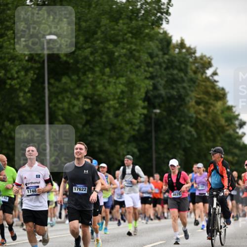 29.06.2025 - hella hamburg halbmarathon Dr. Thomas Lammeyer http://msf.ph/oto/8445448 29.06.2025 10:58:07 Kennedybrücke 1017, 1789, 1900, 1984, 2079, 2146, 2528, 2701, 3226, 4591, 4626, 4801, 5514, 5562, 5804, 5817, 5857, 6273, 6913, 7068, 7611, 7876, 8189, 8212, 8906, 8924, 9103, 9531, 9545, 9685, 10175, 11390 meine-sportfotos.de