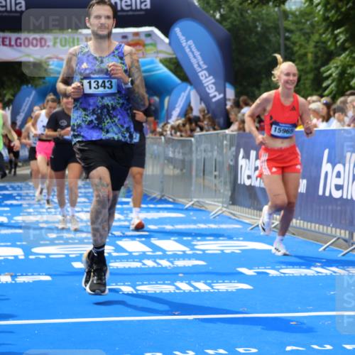 29.06.2025 - hella hamburg halbmarathon Strokosch-Dieckow http://msf.ph/oto/8445466 29.06.2025 10:39:30 Ziel 1343, 2546, 2972, 6152, 7152, 7154, 8346, 9116, 9265, 11284, 11806, 12335, 12372, 14077, 15013, 15094, 15336, 15828, 15965, 17215, 17360, 18154, 18285, 18803 meine-sportfotos.de