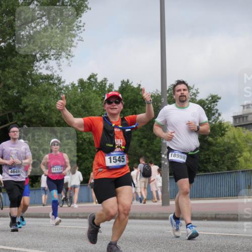 29.06.2025 - hella hamburg halbmarathon Luisa Fischer http://msf.ph/oto/8445550 29.06.2025 10:27:36 Kennedybrücke 4646, 14433, 9, 1545, 18998, 1221, 1545, 3579, 4646, 4993, 5055, 5160, 5258, 5260, 8141, 8297 meine-sportfotos.de