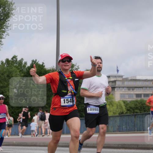 29.06.2025 - hella hamburg halbmarathon Luisa Fischer http://msf.ph/oto/8445568 29.06.2025 10:27:36 Kennedybrücke 546, 4439, 14433, 1545, 18998, 12210, 1545, 3579, 4646, 4993, 5055, 5160, 5258, 5260, 8141, 8297 meine-sportfotos.de