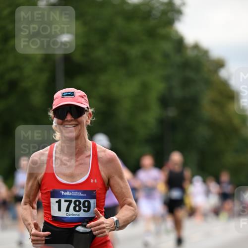 29.06.2025 - hella hamburg halbmarathon Dr. Thomas Lammeyer http://msf.ph/oto/8445598 29.06.2025 10:58:16 Kennedybrücke 1017, 1744, 1789, 1900, 1984, 2079, 2146, 2372, 2528, 2701, 2761, 3187, 3226, 4591, 4626, 4685, 4801, 5514, 5804, 5817, 5857, 5993, 6273, 7068, 7614, 7876, 8189, 8924, 9138, 9531, 9771, 10175, 10207, 11390 meine-sportfotos.de