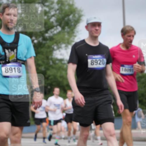 29.06.2025 - hella hamburg halbmarathon Luisa Fischer http://msf.ph/oto/8445685 29.06.2025 10:27:43 Kennedybrücke 8918, 8920, 18091, 4162, 4646, 5039, 5258, 5260, 5954, 7426, 8187, 8918, 8920 meine-sportfotos.de