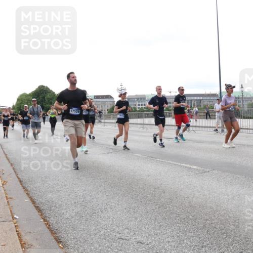 29.06.2025 - hella hamburg halbmarathon Lena Gebhardt http://msf.ph/oto/8445686 29.06.2025 10:29:59 Lombardsbrücke 230, 3613, 17529, 2531322, 1063, 1097, 1547, 1661, 1694, 2302, 2699, 3443, 3524, 3573, 3613, 4395, 4580, 5063, 5322, 5350, 6598, 6616, 6626, 7517, 7832, 8388, 8792, 8941, 9095, 9937, 10162, 10996, 11249, 11269, 11376, 11444, 11634, 12086, 12216, 12227, 12305, 12504, 12537, 12710, 13031, 13810, 14304, 15266, 16182, 16306, 16601, 16604, 16735, 16769, 17529, 17945, 18046, 18385, 18503, 18671 meine-sportfotos.de