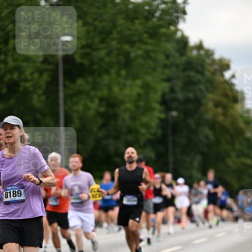 29.06.2025 - hella hamburg halbmarathon Dr. Thomas Lammeyer http://msf.ph/oto/8445809 29.06.2025 10:58:18 Kennedybrücke 1017, 1744, 1789, 1900, 1984, 2079, 2146, 2372, 2528, 2701, 2761, 3187, 4323, 4626, 4685, 4801, 5514, 5804, 5817, 5857, 5993, 6273, 6468, 7068, 7614, 7876, 8189, 8924, 9138, 9503, 9531, 9771, 10175, 10207, 11390 meine-sportfotos.de