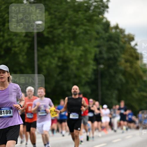 29.06.2025 - hella hamburg halbmarathon Dr. Thomas Lammeyer http://msf.ph/oto/8445822 29.06.2025 10:58:18 Kennedybrücke 1017, 1744, 1789, 1900, 1984, 2079, 2146, 2372, 2528, 2701, 2761, 3187, 4323, 4626, 4685, 4801, 5514, 5804, 5817, 5857, 5993, 6273, 6468, 7068, 7614, 7876, 8189, 8924, 9138, 9503, 9531, 9771, 10175, 10207, 11390 meine-sportfotos.de