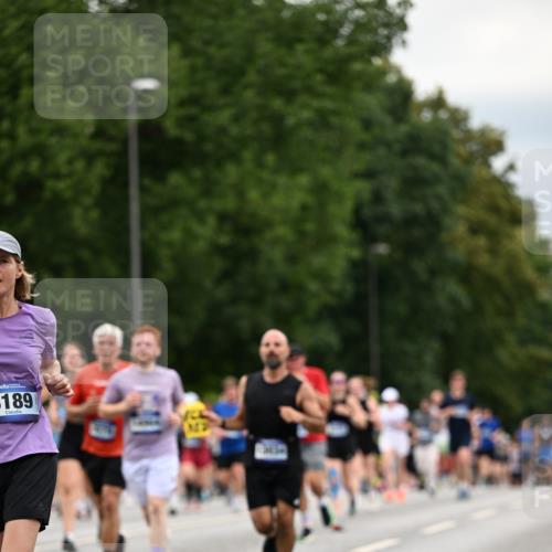 29.06.2025 - hella hamburg halbmarathon Dr. Thomas Lammeyer http://msf.ph/oto/8445837 29.06.2025 10:58:18 Kennedybrücke 1017, 1744, 1789, 1900, 1984, 2079, 2146, 2372, 2528, 2701, 2761, 3187, 4323, 4626, 4685, 4801, 5514, 5804, 5817, 5857, 5993, 6273, 6468, 7068, 7614, 7876, 8189, 8924, 9138, 9503, 9531, 9771, 10175, 10207, 11390 meine-sportfotos.de
