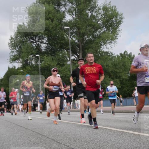 29.06.2025 - hella hamburg halbmarathon Luisa Fischer http://msf.ph/oto/8445941 29.06.2025 10:28:00 Kennedybrücke 8167, 4481, 13380, 1389, 1395, 2477, 2944, 3421, 4719, 5358, 6524, 6526, 7975, 8167, 8502 meine-sportfotos.de