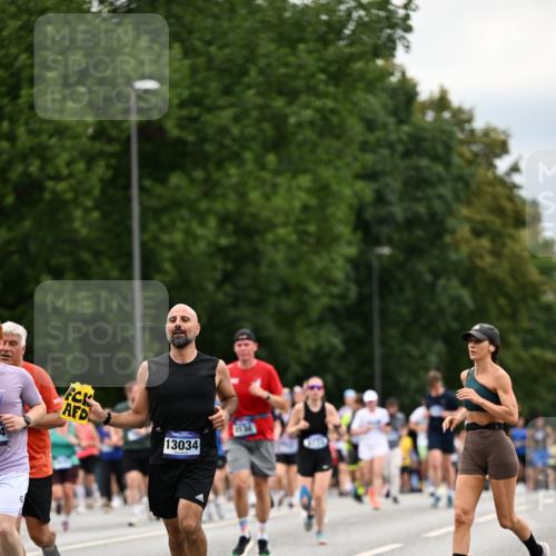 29.06.2025 - hella hamburg halbmarathon Dr. Thomas Lammeyer http://msf.ph/oto/8445980 29.06.2025 10:58:20 Kennedybrücke 1017, 1744, 1789, 1900, 1984, 2079, 2146, 2372, 2528, 2701, 2761, 3187, 3249, 4323, 4626, 4685, 4801, 4838, 5514, 5804, 5817, 5857, 5993, 6273, 6468, 7614, 8189, 8924, 9138, 9503, 9531, 9771, 10175, 10207, 11390 meine-sportfotos.de