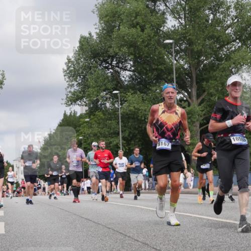 29.06.2025 - hella hamburg halbmarathon Luisa Fischer http://msf.ph/oto/8445984 29.06.2025 10:28:02 Kennedybrücke 6570, 1347, 11306, 9063, 378, 4221, 1942, 8167, 3421, 16558, 7262, 6524, 1389, 1395, 2477, 2944, 3421, 3786, 4221, 4719, 5358, 6524, 6526, 7528, 7975, 8167, 8502, 9063 meine-sportfotos.de
