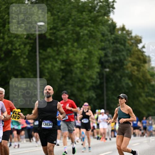 29.06.2025 - hella hamburg halbmarathon Dr. Thomas Lammeyer http://msf.ph/oto/8445995 29.06.2025 10:58:20 Kennedybrücke 1017, 1744, 1789, 1900, 1984, 2079, 2146, 2372, 2528, 2701, 2761, 3187, 3249, 4323, 4626, 4685, 4801, 4838, 5514, 5804, 5817, 5857, 5993, 6273, 6468, 7614, 8189, 8924, 9138, 9503, 9531, 9771, 10175, 10207, 11390 meine-sportfotos.de