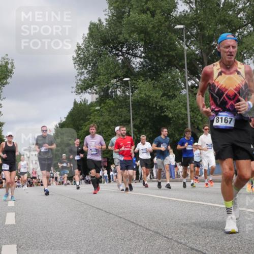 29.06.2025 - hella hamburg halbmarathon Luisa Fischer http://msf.ph/oto/8445996 29.06.2025 10:28:03 Kennedybrücke 6570, 1347, 15942, 17954, 17850, 9063, 8167, 2477, 1395, 2477, 2944, 3421, 3786, 4221, 4719, 5358, 6524, 6526, 7528, 7975, 8167, 8502, 9063 meine-sportfotos.de