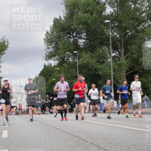 29.06.2025 - hella hamburg halbmarathon Luisa Fischer http://msf.ph/oto/8446022 29.06.2025 10:28:04 Kennedybrücke 6570, 11347, 17850, 15942, 7954, 3421, 9063, 4221, 7528, 1395, 2477, 2944, 3421, 3786, 4221, 4719, 5358, 6524, 6526, 7528, 7975, 8167, 8502, 9063 meine-sportfotos.de