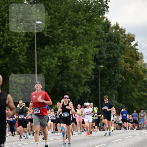 29.06.2025 - hella hamburg halbmarathon Dr. Thomas Lammeyer http://msf.ph/oto/8446053 29.06.2025 10:58:21 Kennedybrücke 1017, 1744, 1789, 1900, 1984, 2079, 2146, 2372, 2701, 2761, 3187, 3249, 4323, 4626, 4685, 4801, 4838, 5514, 5804, 5817, 5857, 5993, 6273, 6468, 7614, 8189, 8924, 9138, 9503, 9531, 9771, 10207, 11390 meine-sportfotos.de