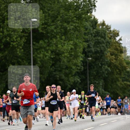 29.06.2025 - hella hamburg halbmarathon Dr. Thomas Lammeyer http://msf.ph/oto/8446118 29.06.2025 10:58:22 Kennedybrücke 1017, 1744, 1789, 1984, 2079, 2146, 2372, 2761, 3187, 3249, 4323, 4626, 4685, 4801, 4838, 5514, 5804, 5817, 5857, 5993, 6273, 6468, 7614, 8189, 8924, 9138, 9503, 9531, 9771, 10207, 11390 meine-sportfotos.de