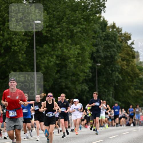 29.06.2025 - hella hamburg halbmarathon Dr. Thomas Lammeyer http://msf.ph/oto/8446183 29.06.2025 10:58:22 Kennedybrücke 1017, 1744, 1789, 1984, 2079, 2146, 2372, 2761, 3187, 3249, 4323, 4626, 4685, 4801, 4838, 5514, 5804, 5817, 5857, 5993, 6273, 6468, 7614, 8189, 8924, 9138, 9503, 9531, 9771, 10207, 11390 meine-sportfotos.de