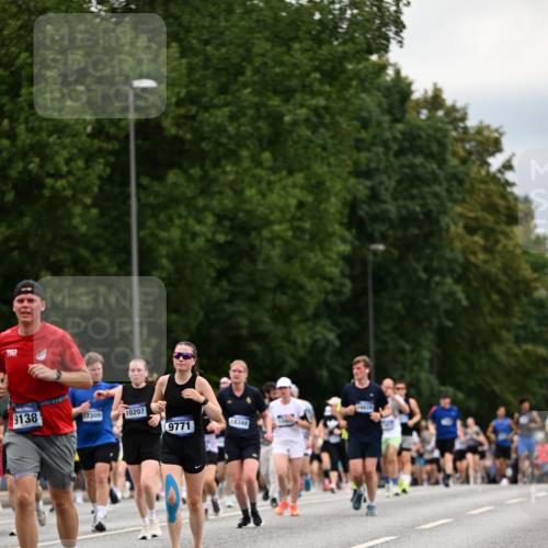 29.06.2025 - hella hamburg halbmarathon Dr. Thomas Lammeyer http://msf.ph/oto/8446192 29.06.2025 10:58:23 Kennedybrücke 1017, 1744, 1789, 1984, 2079, 2146, 2372, 2761, 3187, 3249, 4323, 4626, 4685, 4801, 4838, 5514, 5804, 5817, 5857, 5993, 6273, 6468, 7614, 8189, 8924, 9138, 9503, 9531, 9771, 10207, 11390 meine-sportfotos.de