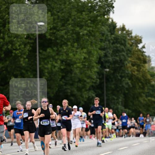 29.06.2025 - hella hamburg halbmarathon Dr. Thomas Lammeyer http://msf.ph/oto/8446259 29.06.2025 10:58:23 Kennedybrücke 1017, 1744, 1789, 1984, 2079, 2146, 2372, 2761, 3187, 3249, 4323, 4626, 4685, 4801, 4838, 5514, 5804, 5817, 5857, 5993, 6273, 6468, 7614, 8189, 8924, 9138, 9503, 9531, 9771, 10207, 11390 meine-sportfotos.de