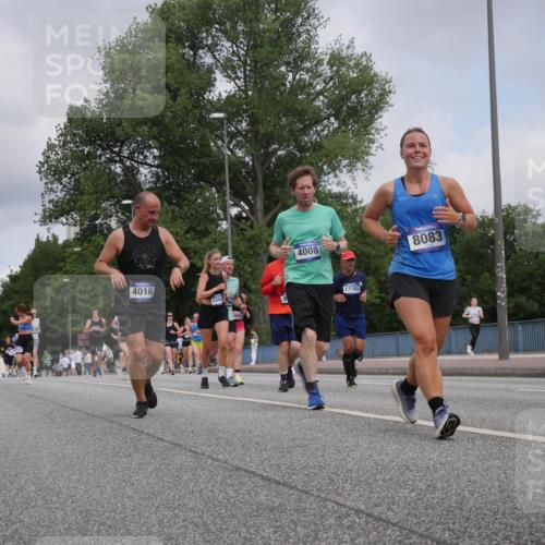 29.06.2025 - hella hamburg halbmarathon Luisa Fischer http://msf.ph/oto/8446401 29.06.2025 10:28:33 Kennedybrücke 4010, 1367, 10422, 4008, 17185, 8083, 3132, 4008, 4010, 4111, 4797, 8083, 8276, 8962, 9927 meine-sportfotos.de