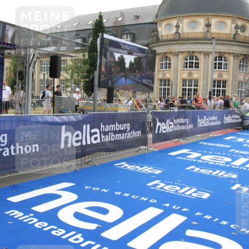 29.06.2025 - hella hamburg halbmarathon Michael Strokosch http://msf.ph/oto/8446424 29.06.2025 10:27:37 Ziel 2203, 7651, 9804, 12341, 13941, 17354, 18832, 19114 meine-sportfotos.de