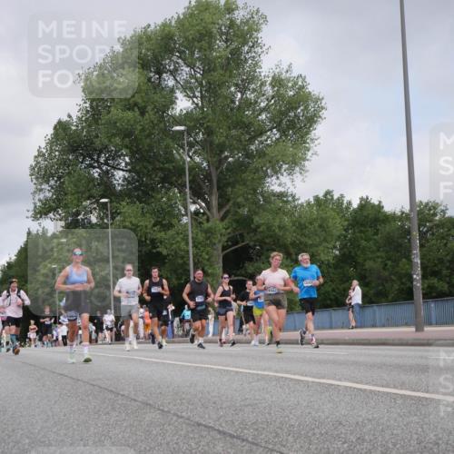 29.06.2025 - hella hamburg halbmarathon Luisa Fischer http://msf.ph/oto/8446462 29.06.2025 10:28:37 Kennedybrücke 8962, 1422, 10459, 15679, 4797, 3099, 3113, 4008, 4010, 4111, 4797, 8083, 8276, 8962, 9927 meine-sportfotos.de