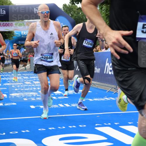 29.06.2025 - hella hamburg halbmarathon Strokosch-Dieckow http://msf.ph/oto/8446567 29.06.2025 10:39:17 Ziel 2044, 3282, 4565, 5752, 6037, 6152, 8319, 8925, 11305, 12046, 12335, 13479, 13729, 14311, 14359, 15013, 15866, 17646, 17668, 18149 meine-sportfotos.de
