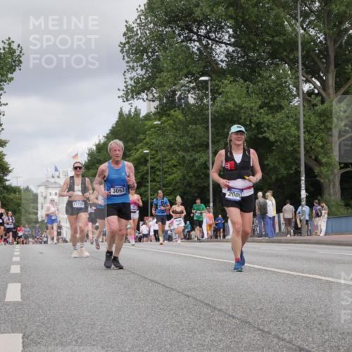 29.06.2025 - hella hamburg halbmarathon Luisa Fischer http://msf.ph/oto/8446619 29.06.2025 10:28:47 Kennedybrücke 11157, 3053, 740, 2000, 3920, 1627, 2000, 3053, 3099, 3113, 3920, 4444, 5814, 7778 meine-sportfotos.de