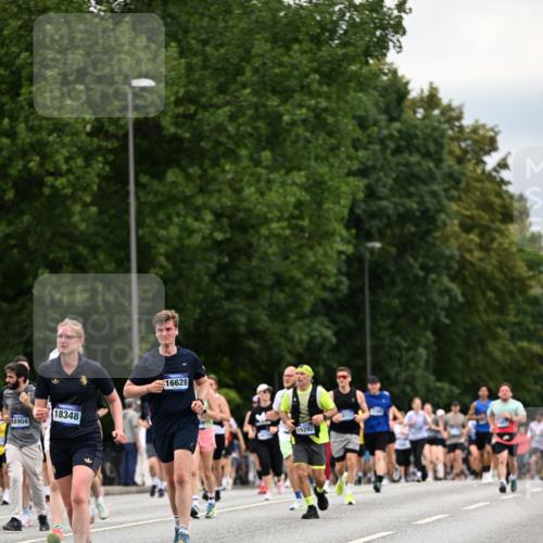 29.06.2025 - hella hamburg halbmarathon Dr. Thomas Lammeyer http://msf.ph/oto/8446623 29.06.2025 10:58:27 Kennedybrücke 1017, 1744, 1789, 1984, 2079, 2146, 2372, 2761, 3187, 3249, 3364, 4323, 4626, 4685, 4801, 4838, 5309, 5514, 5804, 5817, 5993, 6273, 6468, 6583, 6987, 7614, 8189, 8924, 9138, 9503, 9531, 9771, 10207, 11390 meine-sportfotos.de