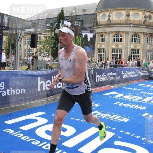29.06.2025 - hella hamburg halbmarathon Michael Strokosch http://msf.ph/oto/8446662 29.06.2025 10:27:46 Ziel 1122, 5367, 8731, 10655, 17893 meine-sportfotos.de