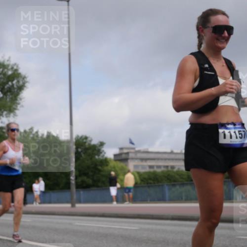 29.06.2025 - hella hamburg halbmarathon Luisa Fischer http://msf.ph/oto/8446721 29.06.2025 10:28:54 Kennedybrücke 11157, 1627, 1740, 2000, 3053, 3920, 4444, 6869, 8357 meine-sportfotos.de
