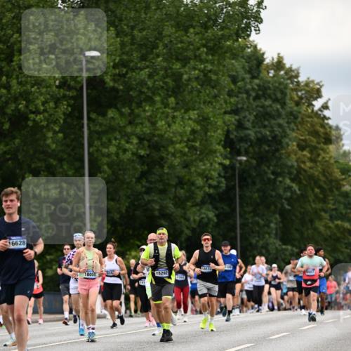 29.06.2025 - hella hamburg halbmarathon Dr. Thomas Lammeyer http://msf.ph/oto/8446763 29.06.2025 10:58:29 Kennedybrücke 1017, 1744, 1984, 2079, 2372, 2761, 3187, 3249, 3364, 4323, 4685, 4801, 4838, 5309, 5514, 5804, 5817, 5993, 6468, 6583, 6987, 7614, 8189, 8924, 9138, 9503, 9531, 9771, 10207, 11390 meine-sportfotos.de