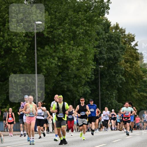29.06.2025 - hella hamburg halbmarathon Dr. Thomas Lammeyer http://msf.ph/oto/8446842 29.06.2025 10:58:29 Kennedybrücke 1017, 1744, 1984, 2079, 2372, 2761, 3187, 3249, 3364, 4323, 4685, 4801, 4838, 5309, 5514, 5804, 5817, 5993, 6468, 6583, 6987, 7614, 8189, 8924, 9138, 9503, 9531, 9771, 10207, 11390 meine-sportfotos.de