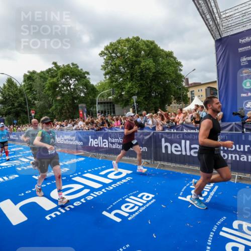 29.06.2025 - hella hamburg halbmarathon Zöllner http://msf.ph/oto/8446932 29.06.2025 10:57:56 Ziel 2025, 2034, 2806, 2883, 3093, 3575, 7138, 7159, 7189, 7269, 9820, 10599, 10703, 11394, 12523, 13376, 14881, 15349, 16517, 17543, 18492 meine-sportfotos.de