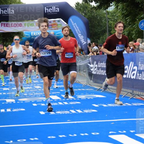 29.06.2025 - hella hamburg halbmarathon Strokosch-Dieckow http://msf.ph/oto/8446935 29.06.2025 10:39:13 Ziel 1445, 2044, 3282, 4565, 4759, 5752, 6037, 8319, 8925, 11305, 12046, 12137, 13479, 13729, 14311, 15556, 16656, 17646, 17668, 18149, 18547 meine-sportfotos.de