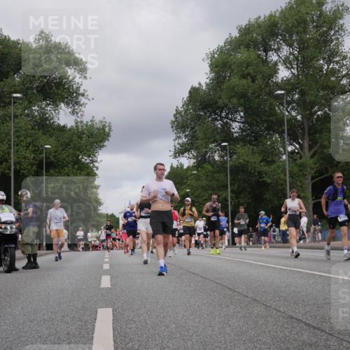 29.06.2025 - hella hamburg halbmarathon Luisa Fischer http://msf.ph/oto/8446950 29.06.2025 10:29:12 Kennedybrücke 1064, 4378, 12074, 9188, 1305, 3765, 3961, 3963, 4378, 5028, 6663, 9186 meine-sportfotos.de