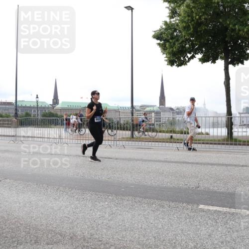 29.06.2025 - hella hamburg halbmarathon Lena Gebhardt http://msf.ph/oto/8447044 29.06.2025 10:30:13 Lombardsbrücke 6626, 1097, 1547, 1694, 2302, 2699, 2901, 3443, 3573, 3613, 4575, 4580, 4819, 5063, 5322, 6598, 6616, 6626, 8388, 8792, 8941, 9095, 10162, 10880, 11376, 12305, 12349, 12350, 12504, 12537, 12687, 12688, 12710, 13031, 13418, 13810, 14304, 14421, 15266, 15789, 15938, 16182, 16504, 16601, 16604, 16735, 16769, 16864, 17529, 18046, 18385, 18503, 18671 meine-sportfotos.de