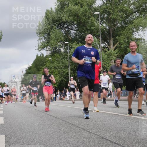 29.06.2025 - hella hamburg halbmarathon Luisa Fischer http://msf.ph/oto/8447107 29.06.2025 10:29:20 Kennedybrücke 54, 16289, 55, 25462, 4101, 29, 564, 6478, 11859, 14726, 18516, 6381, 10845, 3765, 4378, 5028, 5564, 6478, 8079, 8881, 10219, 10845, 10846 meine-sportfotos.de