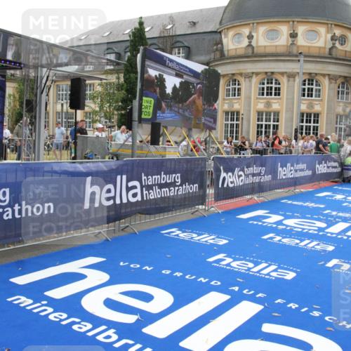 29.06.2025 - hella hamburg halbmarathon Michael Strokosch http://msf.ph/oto/8447176 29.06.2025 10:28:07 Ziel 10485, 12189, 13383, 14757, 15883, 17488 meine-sportfotos.de