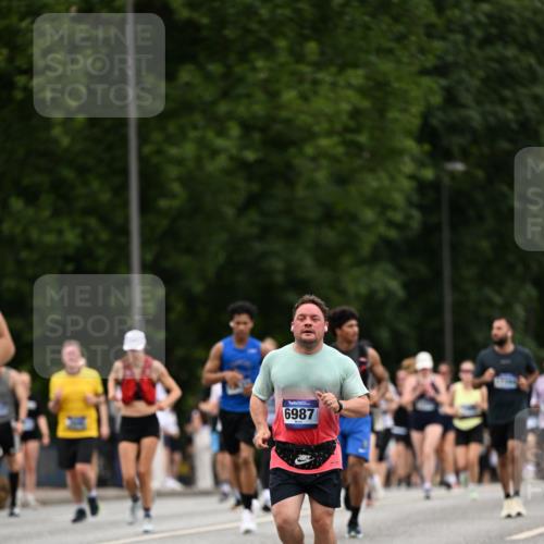 29.06.2025 - hella hamburg halbmarathon Dr. Thomas Lammeyer http://msf.ph/oto/8447280 29.06.2025 10:58:37 Kennedybrücke 1744, 2372, 2600, 2761, 3187, 3249, 3364, 4323, 4685, 4720, 4838, 5309, 5514, 5804, 5856, 5933, 5993, 6468, 6583, 6987, 7614, 7946, 7986, 9130, 9138, 9503, 9771, 10207 meine-sportfotos.de