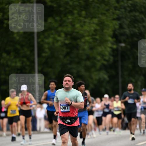 29.06.2025 - hella hamburg halbmarathon Dr. Thomas Lammeyer http://msf.ph/oto/8447354 29.06.2025 10:58:38 Kennedybrücke 1744, 2372, 2600, 2761, 3187, 3249, 3364, 4323, 4685, 4720, 4838, 5309, 5856, 5933, 5993, 6468, 6583, 6987, 7614, 7670, 7946, 7986, 9130, 9138, 9503, 9771, 10207 meine-sportfotos.de