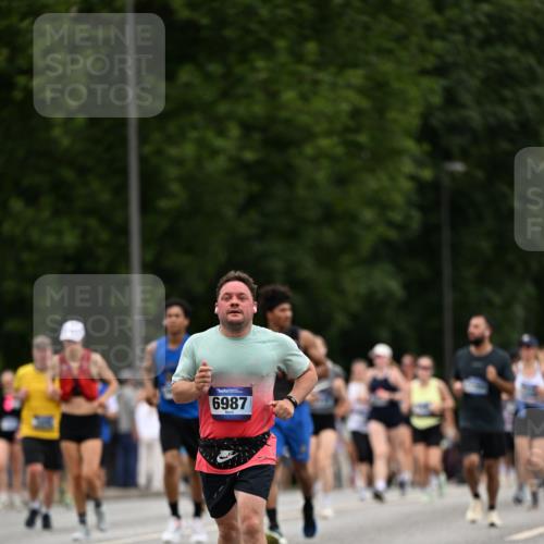 29.06.2025 - hella hamburg halbmarathon Dr. Thomas Lammeyer http://msf.ph/oto/8447383 29.06.2025 10:58:38 Kennedybrücke 1744, 2372, 2600, 2761, 3187, 3249, 3364, 4323, 4685, 4720, 4838, 5309, 5856, 5933, 5993, 6468, 6583, 6987, 7614, 7670, 7946, 7986, 9130, 9138, 9503, 9771, 10207 meine-sportfotos.de